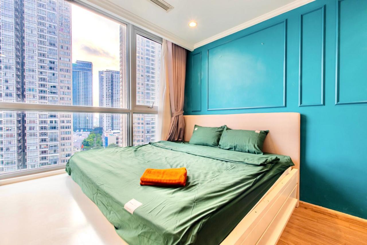 Moxy Hcmc Aparts - Vinhomes Central Park, Ice Rink Ho Si Minh-város Kültér fotó