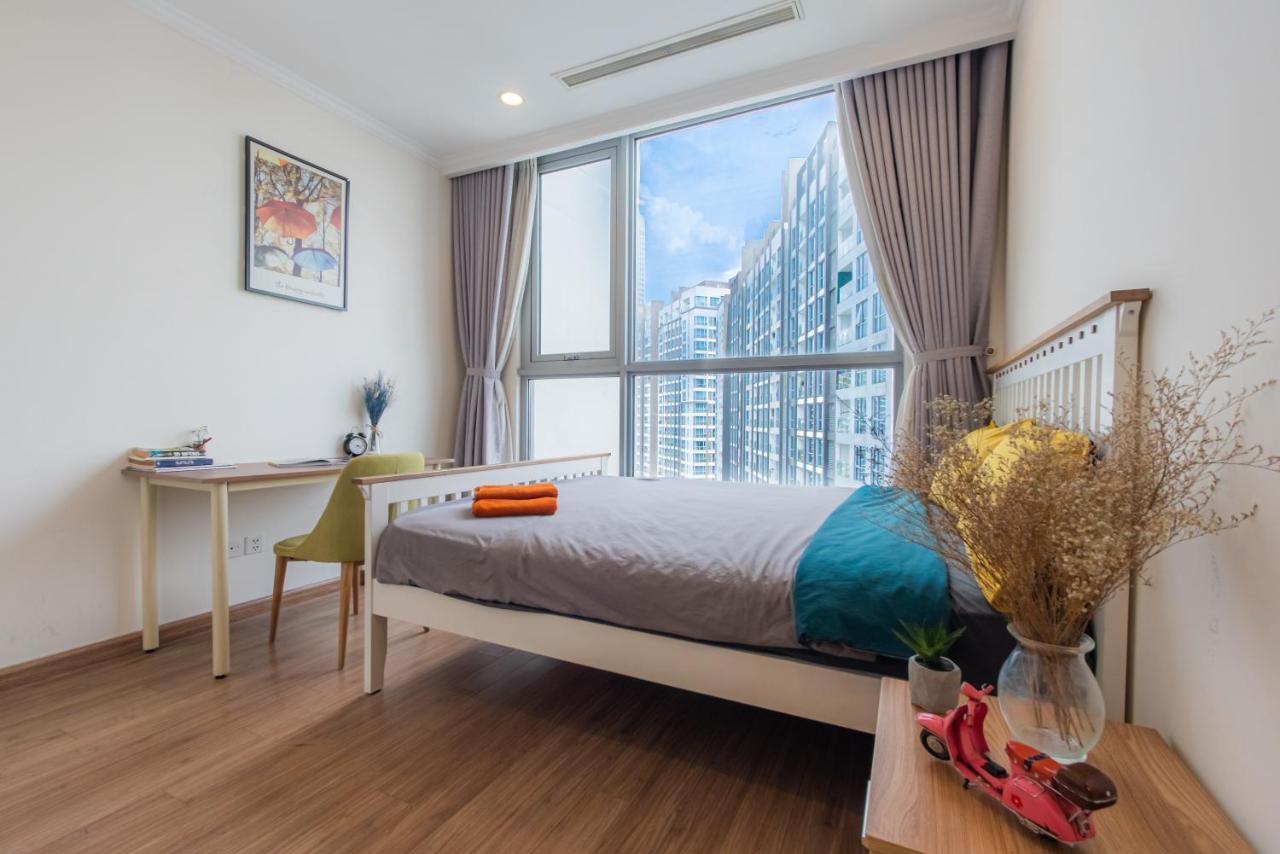 Moxy Hcmc Aparts - Vinhomes Central Park, Ice Rink Ho Si Minh-város Kültér fotó