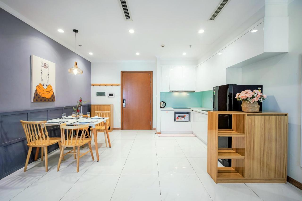 Moxy Hcmc Aparts - Vinhomes Central Park, Ice Rink Ho Si Minh-város Kültér fotó