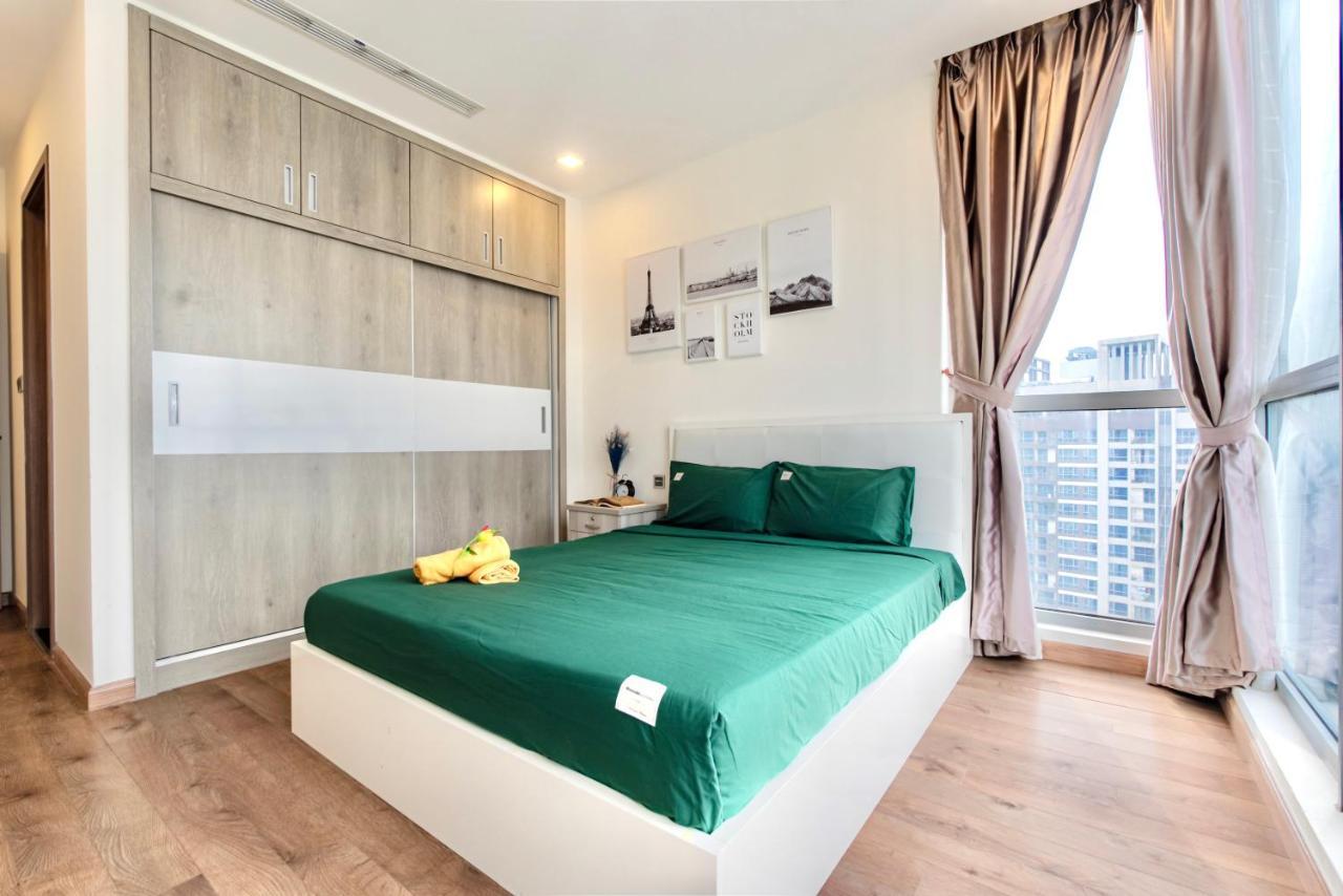 Moxy Hcmc Aparts - Vinhomes Central Park, Ice Rink Ho Si Minh-város Kültér fotó