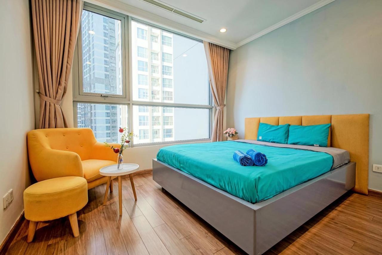 Moxy Hcmc Aparts - Vinhomes Central Park, Ice Rink Ho Si Minh-város Kültér fotó
